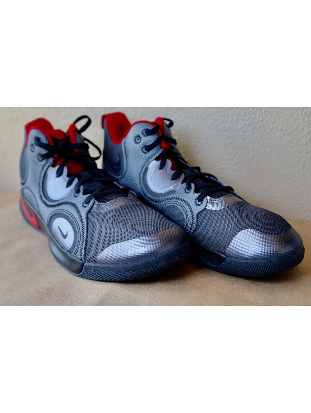 Size 11.5 - Nike Fly.By 2 Mid Anthracite Gym Red Mens